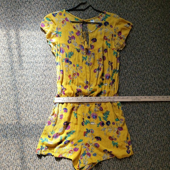 Old Navy Yellow Floral Romper Size Small - Picture 14 of 14